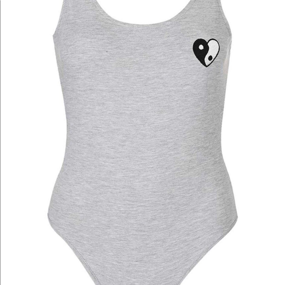 TOPSHOP Gray Yin Yang Heart Bodysuit